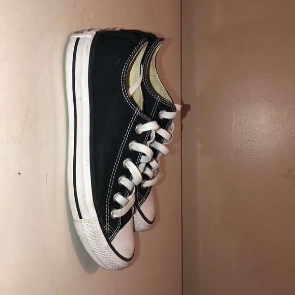 Converse - Picture 2 of 4